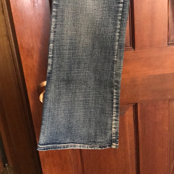 Cache Jeans - Picture 2 of 5